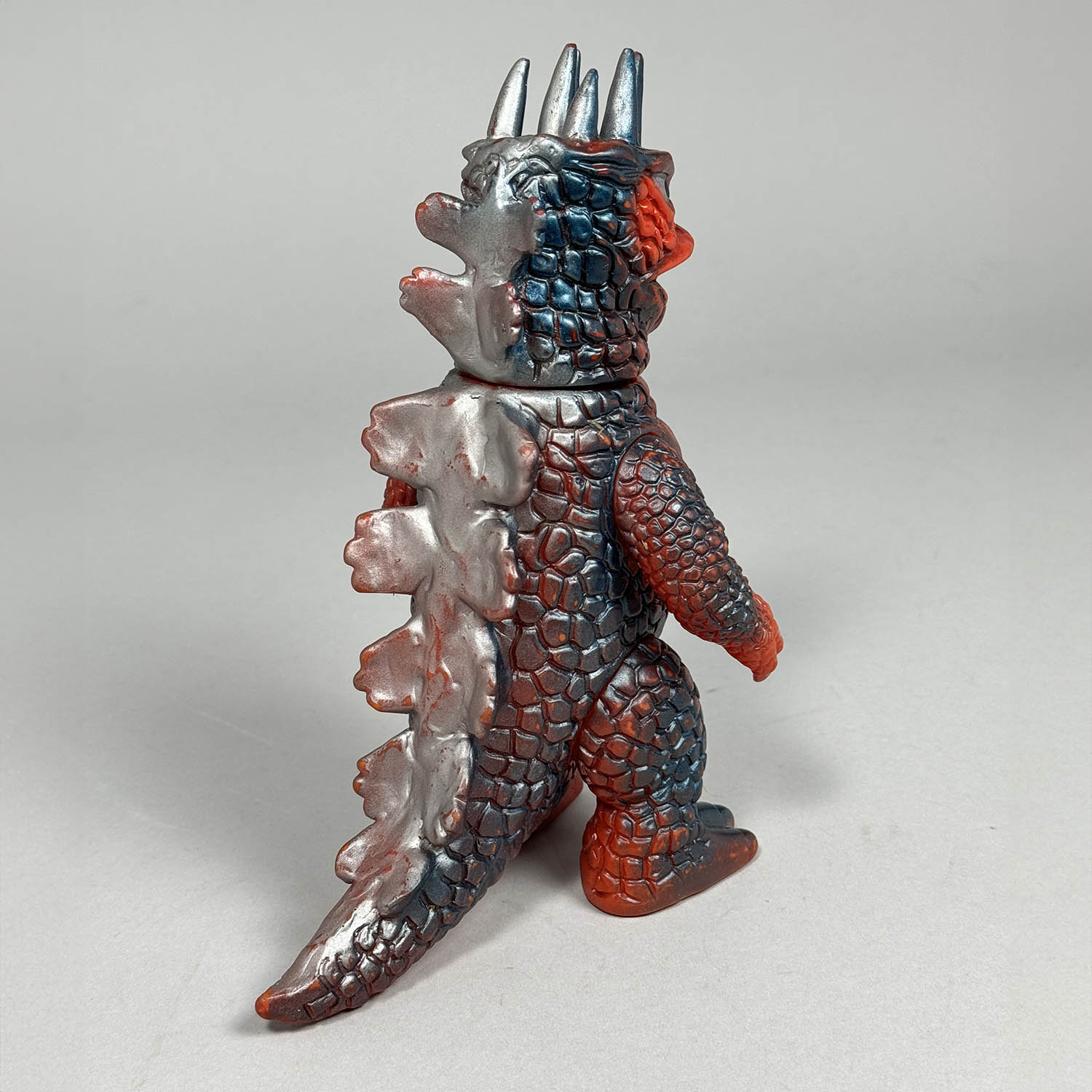 2272] 火をふく恐竜 原始怪獣シリーズ 6本角 足先紺塗装