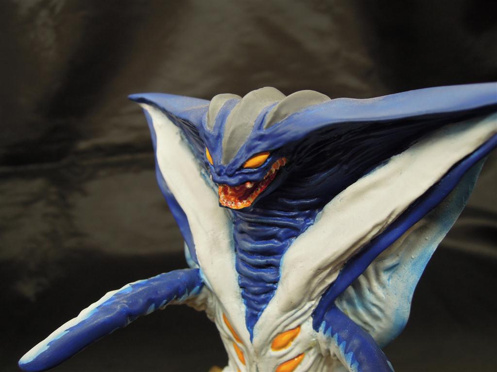 ガレージキット完成品 ウルトラマンティガ ガゾート
