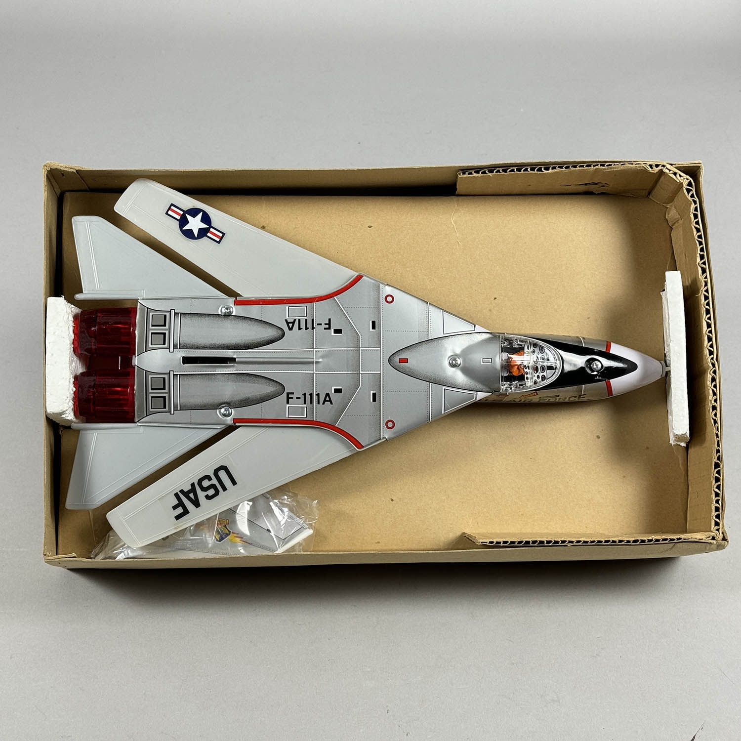 1532] グラマン F111A 戦闘機