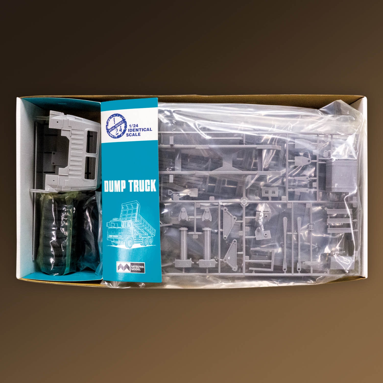 ミツワ 1/24 日野スーパードルフィンダンプトラック