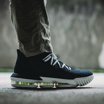 国内7月1日発売予定】ナイキ レブロン 16 ロー ブラック/ブラック