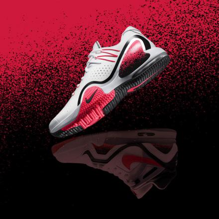 国内販売中】 ナイキコート テック チャレンジ 20 