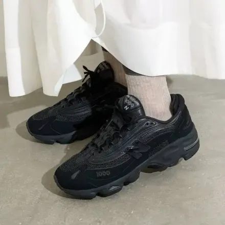 国内先行予約/8月8日発売予定】 ニューバランス 1000 ブラック (M1000B