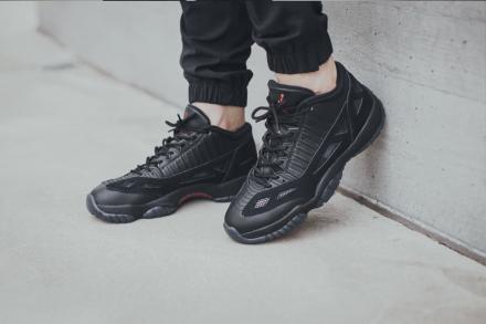 国内9月26日発売予定】 ナイキ エアジョーダン11 レトロ ロー IE