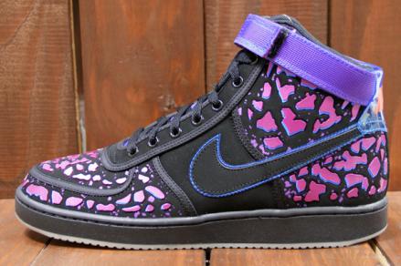 2月16日発売予定】 ナイキ バンダル プレミアム ブラック/ブラック