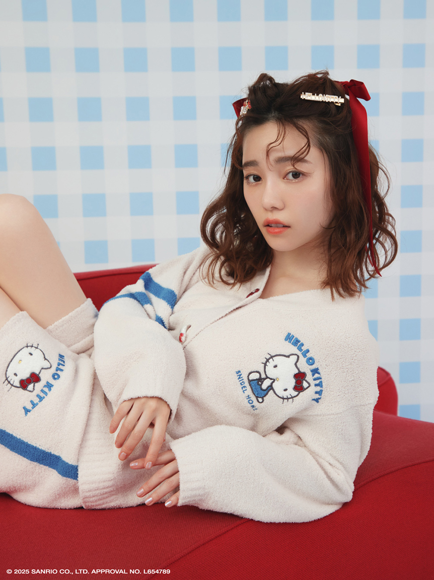 WEB限定カラーあり】【HELLO KITTY】ニットカーディガン(カーデ