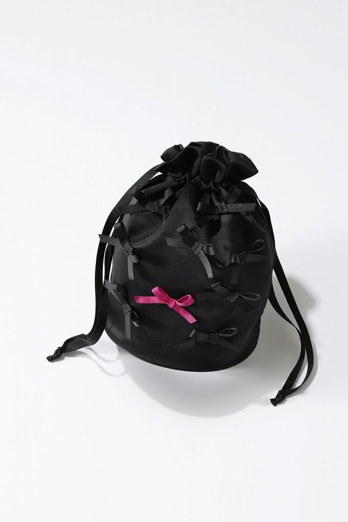 特別付録を公開！】ツルバイマリコオイカワのミニバッグがSTORY11月号