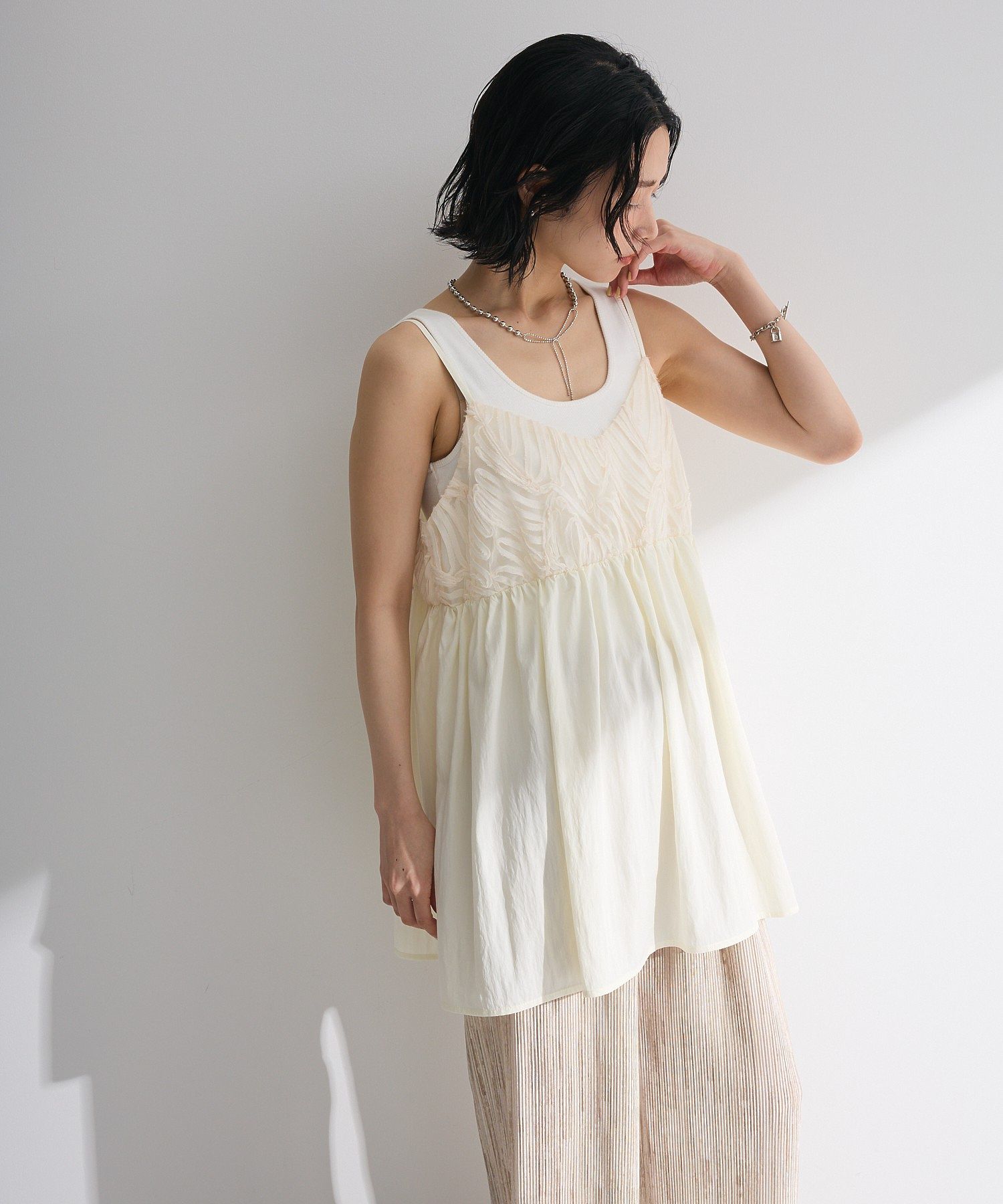 テープ刺繍ビスチェ/Green Parks（グリーン パークス）のタンクトップ