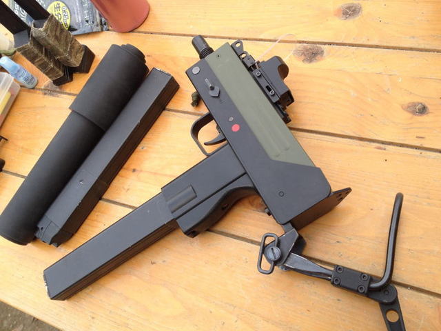 Mac10に期待のカスタムパーツいれたら弾ポロ（残念…） - グロッキーK