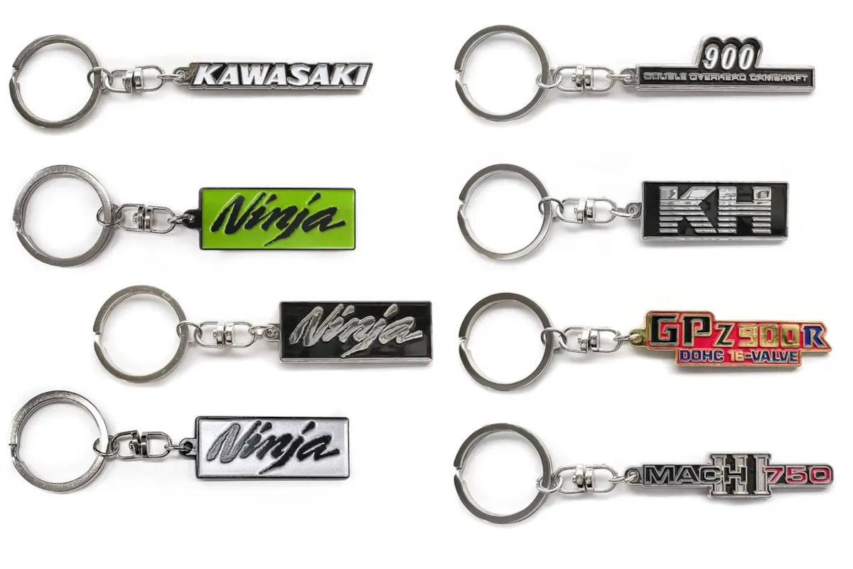 カワサキ名車エンブレムがメタルキーホルダーで登場！一部