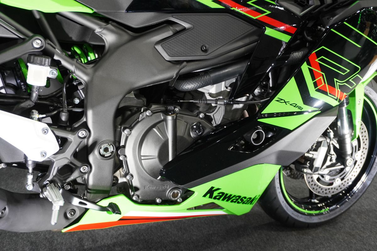 ZX-4RRの直4サウンドが聞ける！ SPA直入の走行動画が公開【モーター