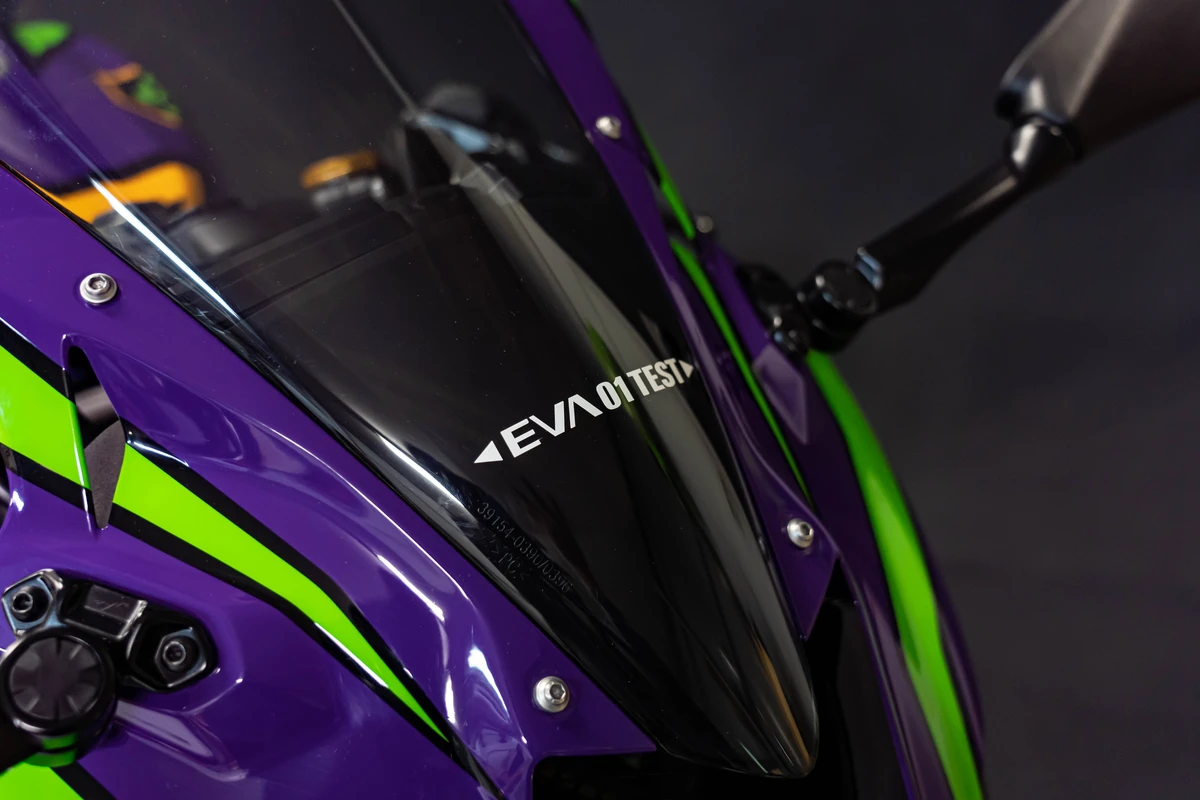 初号機仕様「ZX-25R」登場！エヴァンゲリオン×トリックスターのEVA