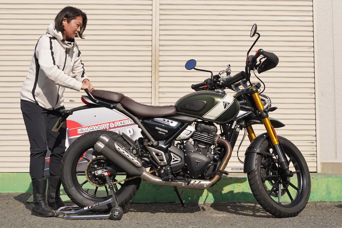地震でも倒れないJ-TRIPのスタンドが生まれる工場に潜入！【バイク専用