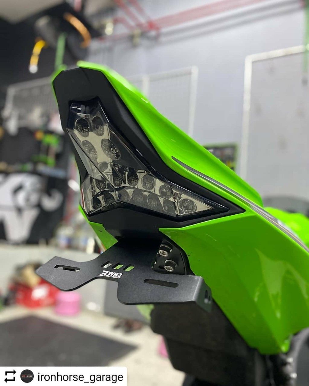 Webike | WR3 ダブルアールスリー フェンダーレスキット ZX-25R(Fender