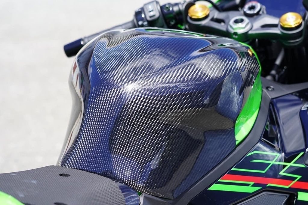 Webike | 才谷屋 サイタニヤ タンクパッド ZX-4R(EK3ZX40TP-W