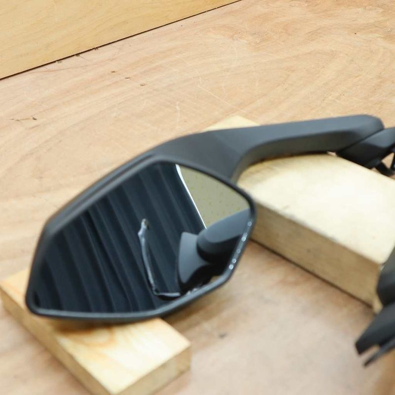 ウェビックガレージセール | ヤマハ YZF-R6 純正 ウインカーミラー