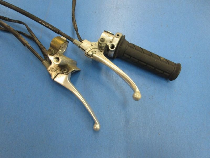 ウェビックガレージセール | スマートディオZ4 AF63 コンビブレーキ