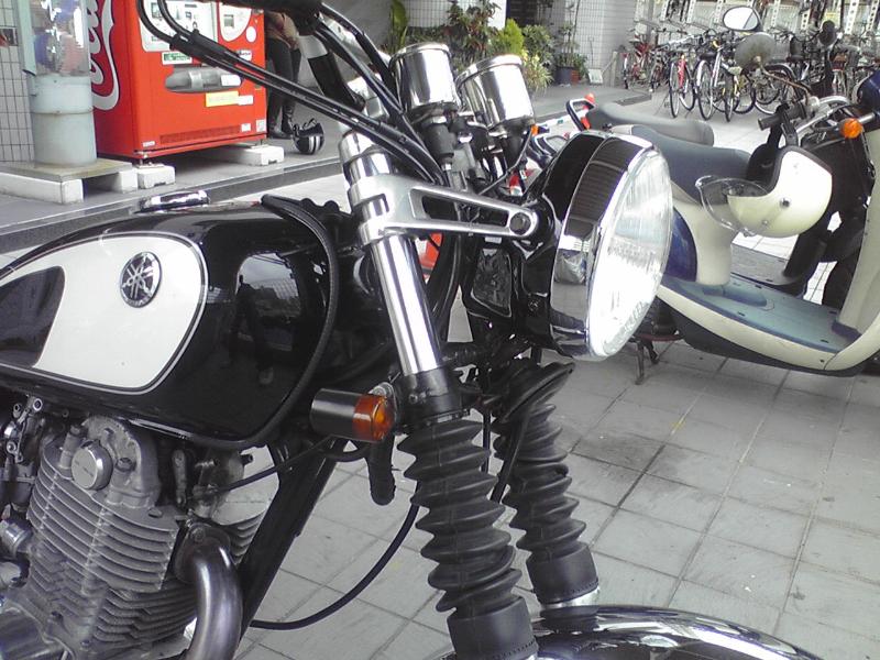 ヘッドライトからCIBIE:シビエの口コミ・動画インプレッションを探す(1