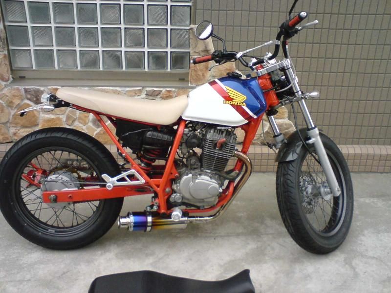 HONDA FTR223「FTRシート交換完了！」 | ウェビックコミュニティ