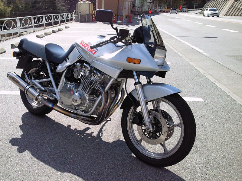 SUZUKI GSX1100S KATANA [カタナ]「キリン」 | ウェビックコミュニティ