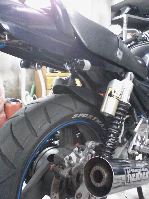 KAWASAKI ZEPHYR750 [ゼファー]「インナーフェンダー装着