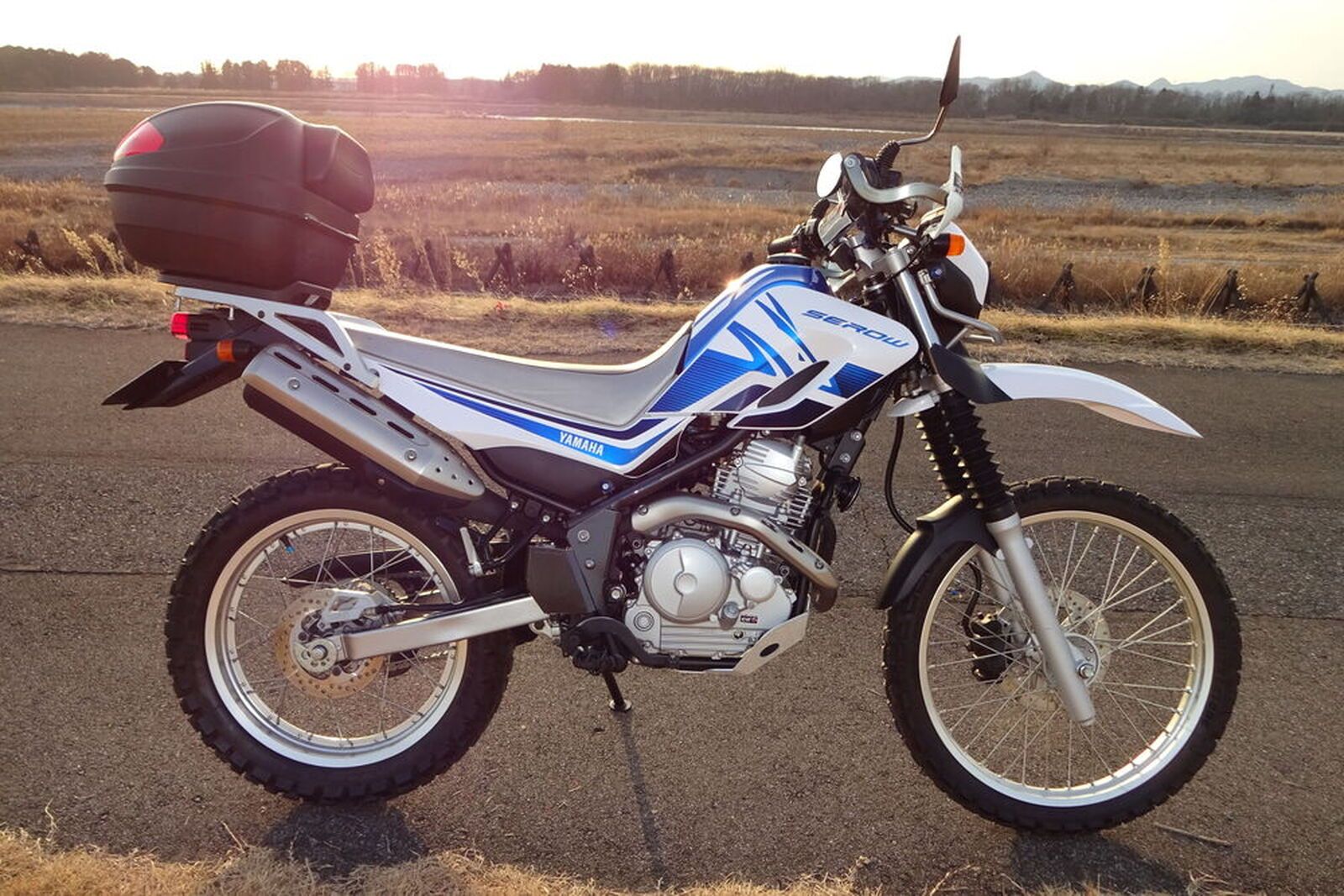 YAMAHA セロー 250「セローの中古シートをアンコ増し増しにしてみた