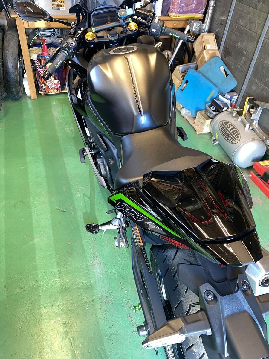 KAWASAKI ZX-25R「USB電源追加」 | ウェビックコミュニティ