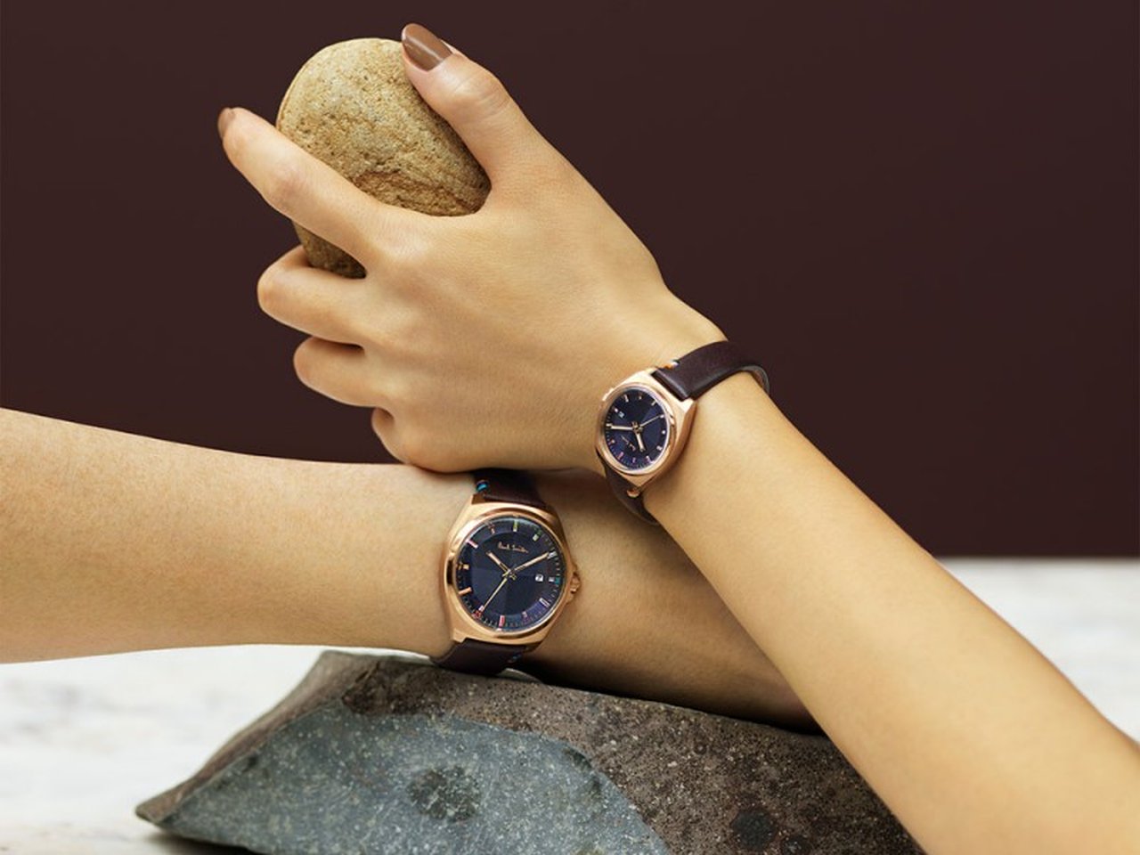 センスのいい彼女に贈るなら…ブルーダイヤルが洒脱なポール・スミスの