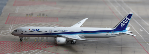 Phoenix 1:400 Boeing 787-10 ANA 全日空PH04264 JA900A 的相册- 飞机