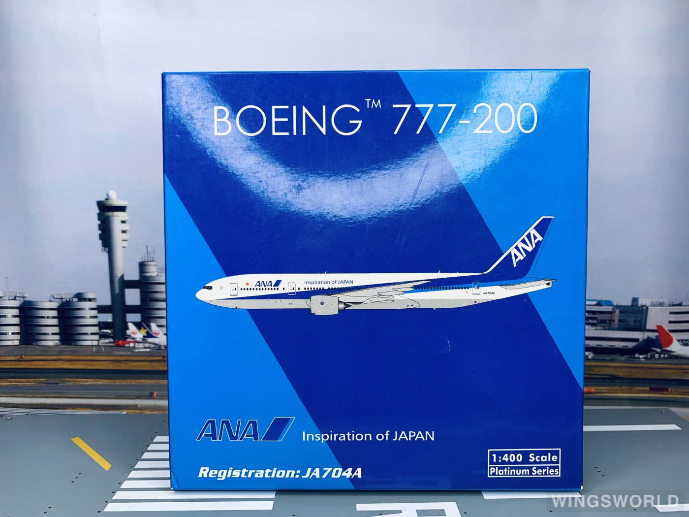 Phoenix 1:400 Boeing 777-200 ANA 全日空PH11118 JA704A 2003s colors