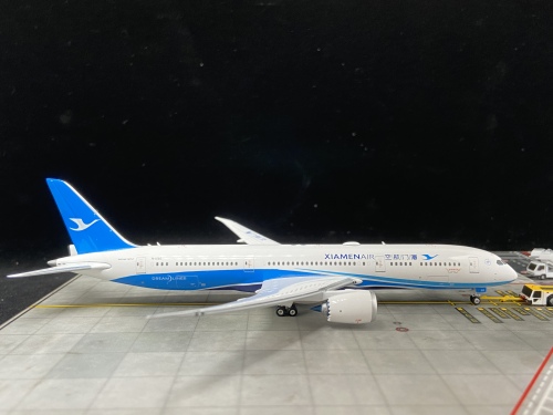 JC Wings 1:400 Boeing 737-800 Japan Airlines 日本航空XX4727 JA321J