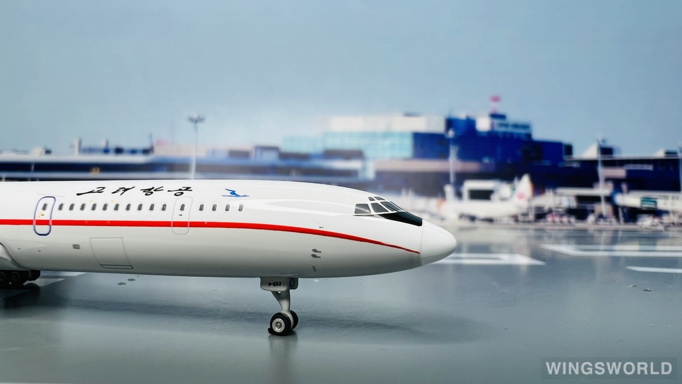 Phoenix 1:400 Tupolev Tu-154 Air Koryo 朝鲜高丽航空PH11798 P-552
