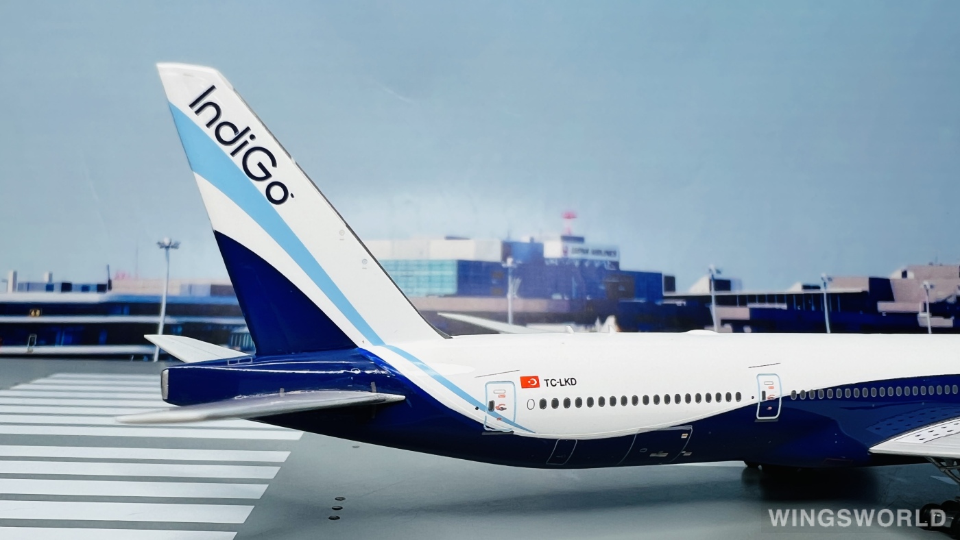 Phoenix 1:400 Boeing 777-300ER Indigo PH11812 TC-LKD 的照片作者