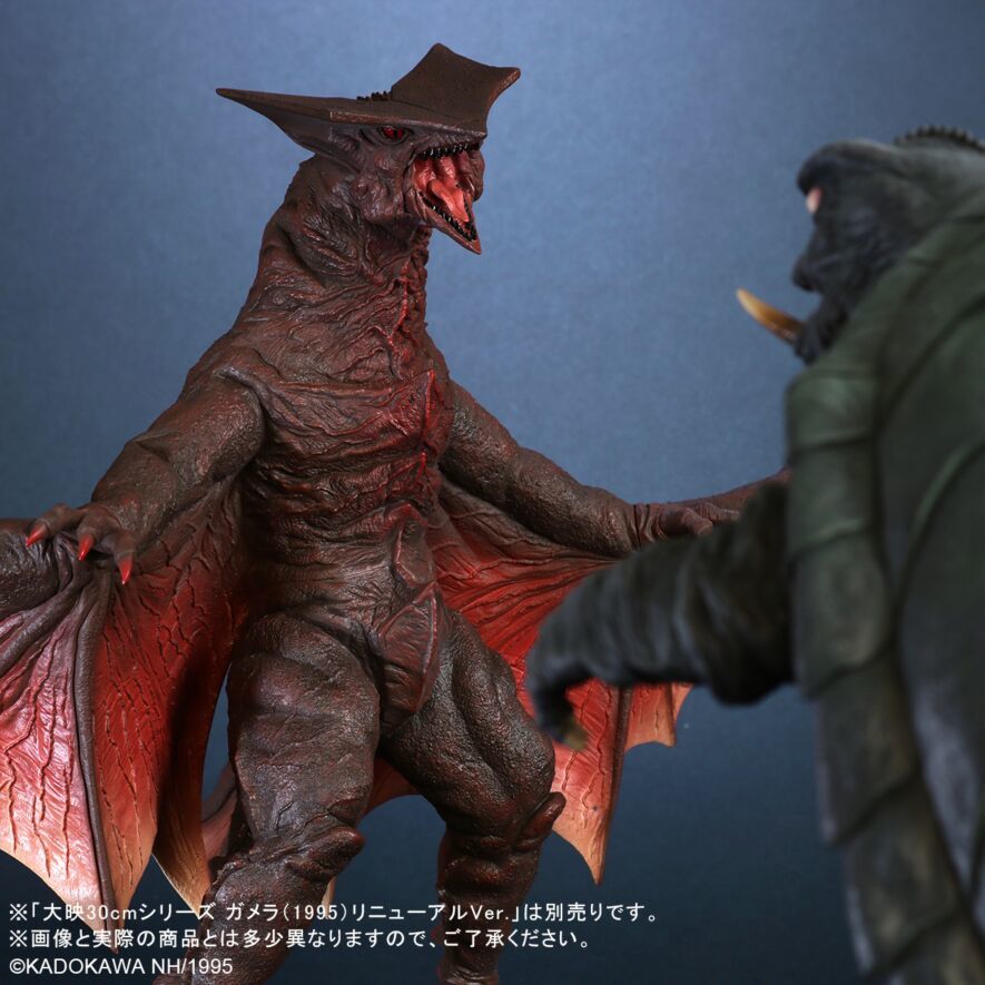 大映30cmシリーズ『ガメラ(1995) RENEWAL Ver.』生物感溢れる造形と