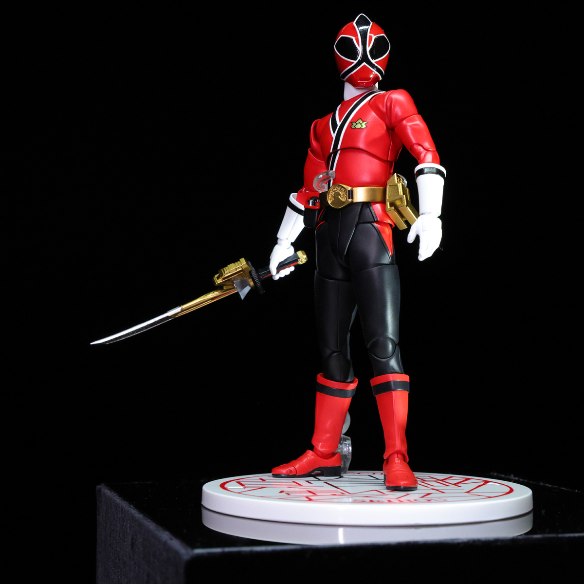 S.H.Figuarts（真骨彫製法）『シンケンレッド』『宇宙刑事ギャバン