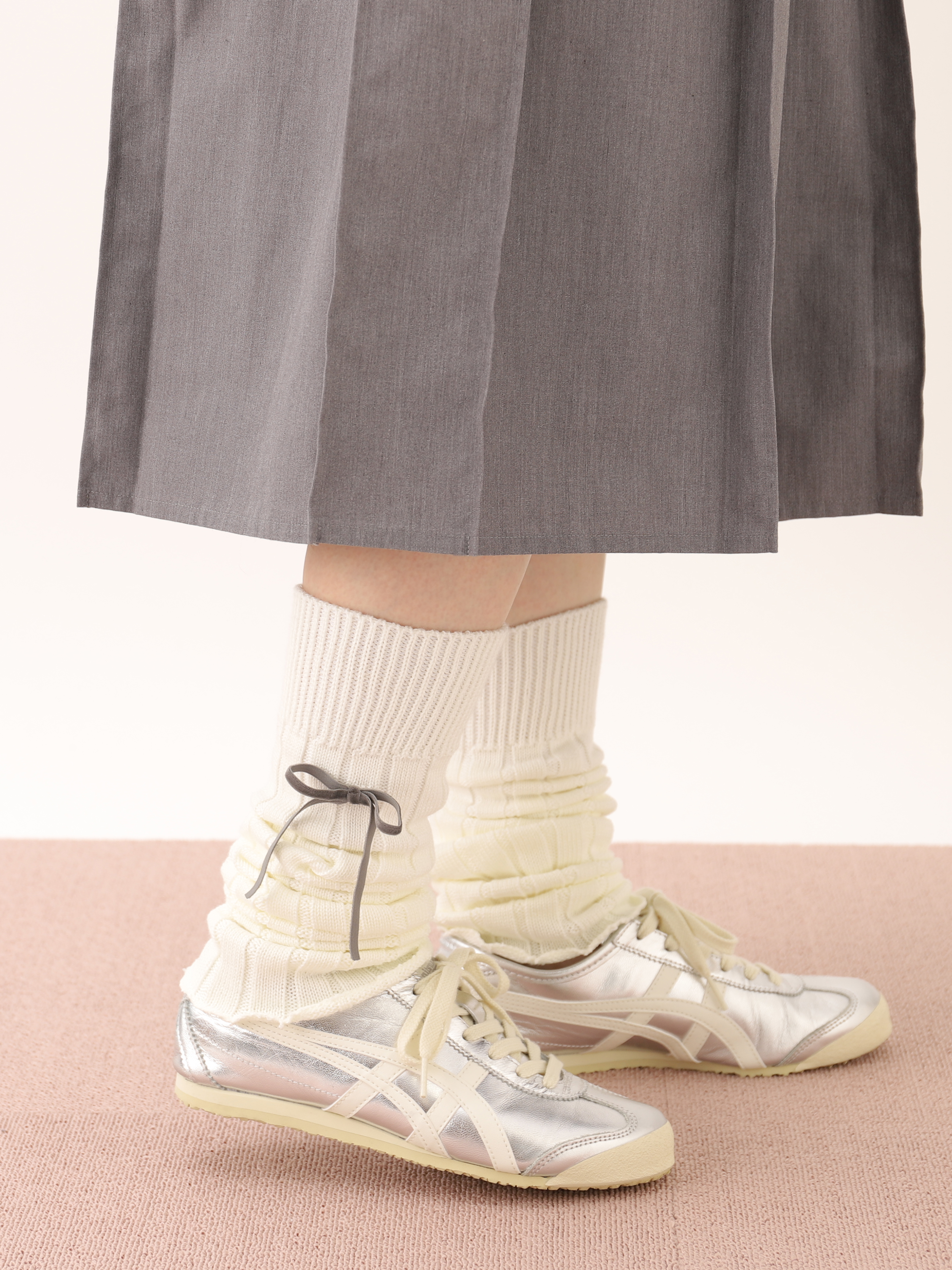 ベロア風リボン付きリブレッグウォーマー ( 011400130 ) | 靴下屋公式