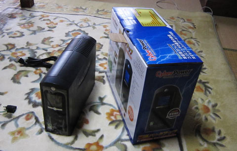 UPS (無停電電源装置) 導入のススメ: CyberPower Backup CR 1200購入