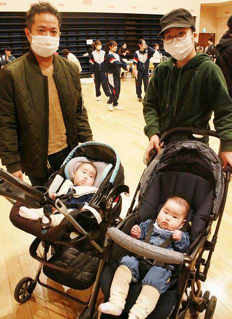 琉球新報ローカルblog:双子、三つ子ちゃん集まれ 沖縄多胎ネット