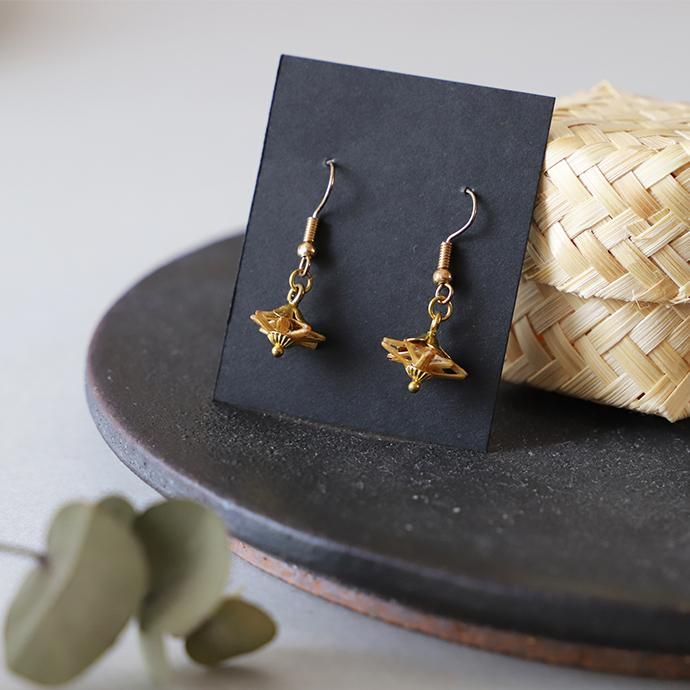 竹製ピアス | 軽やかでユニーク - 北欧とインテリア雑貨のオンライン