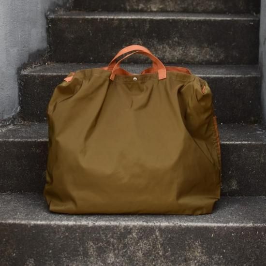 イルワンエイティー ( Ill180° ILL ONE EIGHTY ) × dzt UTILITY BAG