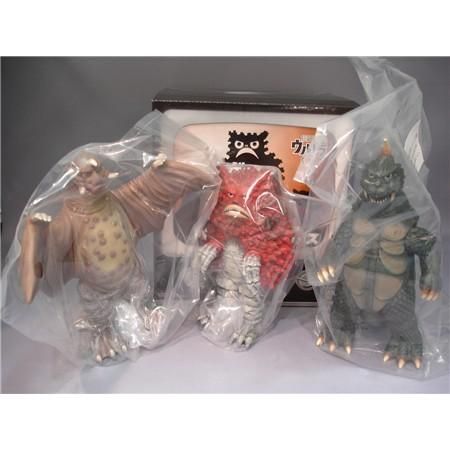 ゴメスガラモンペギラ総天然色プレミアムバンダイ怪獣ソフビウルトラQ