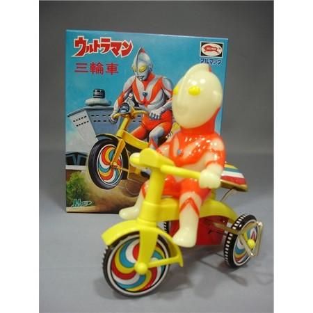 M1号・通販限定「三輪車シリーズ・蓄光ウルトラマン