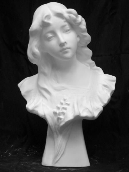 A-332 スズランの少女（大） - 日本で唯一の石膏像専門ショップ「石膏