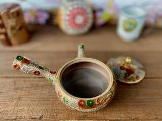 九谷焼×萬古焼 急須 小 加賀のお殿様・お姫様気分(金花詰)最高版-百華園