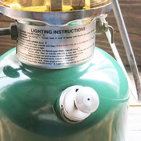 オールドコールマンランタン200A グリーン アンバーグローブ（1980年11