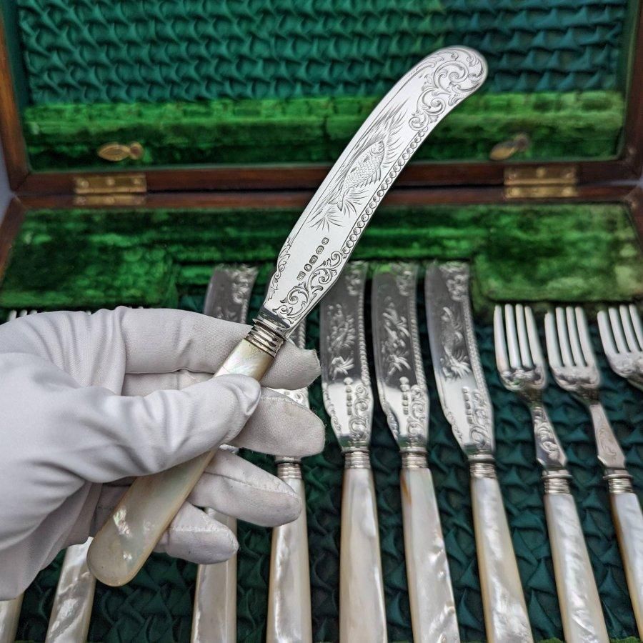 19世紀後半 英国アンティーク 白蝶貝ハンドル 純銀ブレード フィッシュ