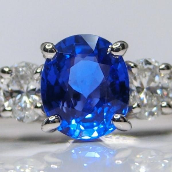 非加熱サファイア H&Cダイヤモンドリング SA 0.56ct D 0.33ct Pt900