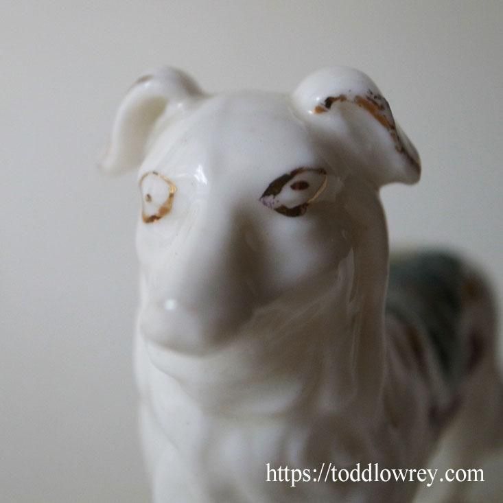 温泉の町からきた白い犬 / Antique Crested China Dog 