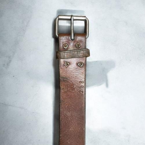 実物 スウェーデン軍 レザーベルト - WOODLAND