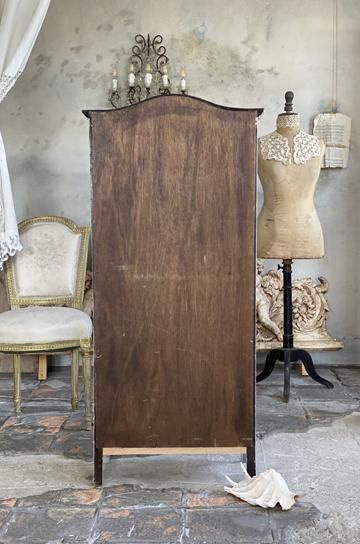 ロココ調ガラスキャビネット【パディントン】｜アンティーク家具